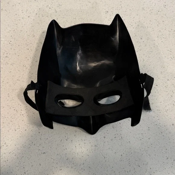 Batman Mask - Picture 5 of 6